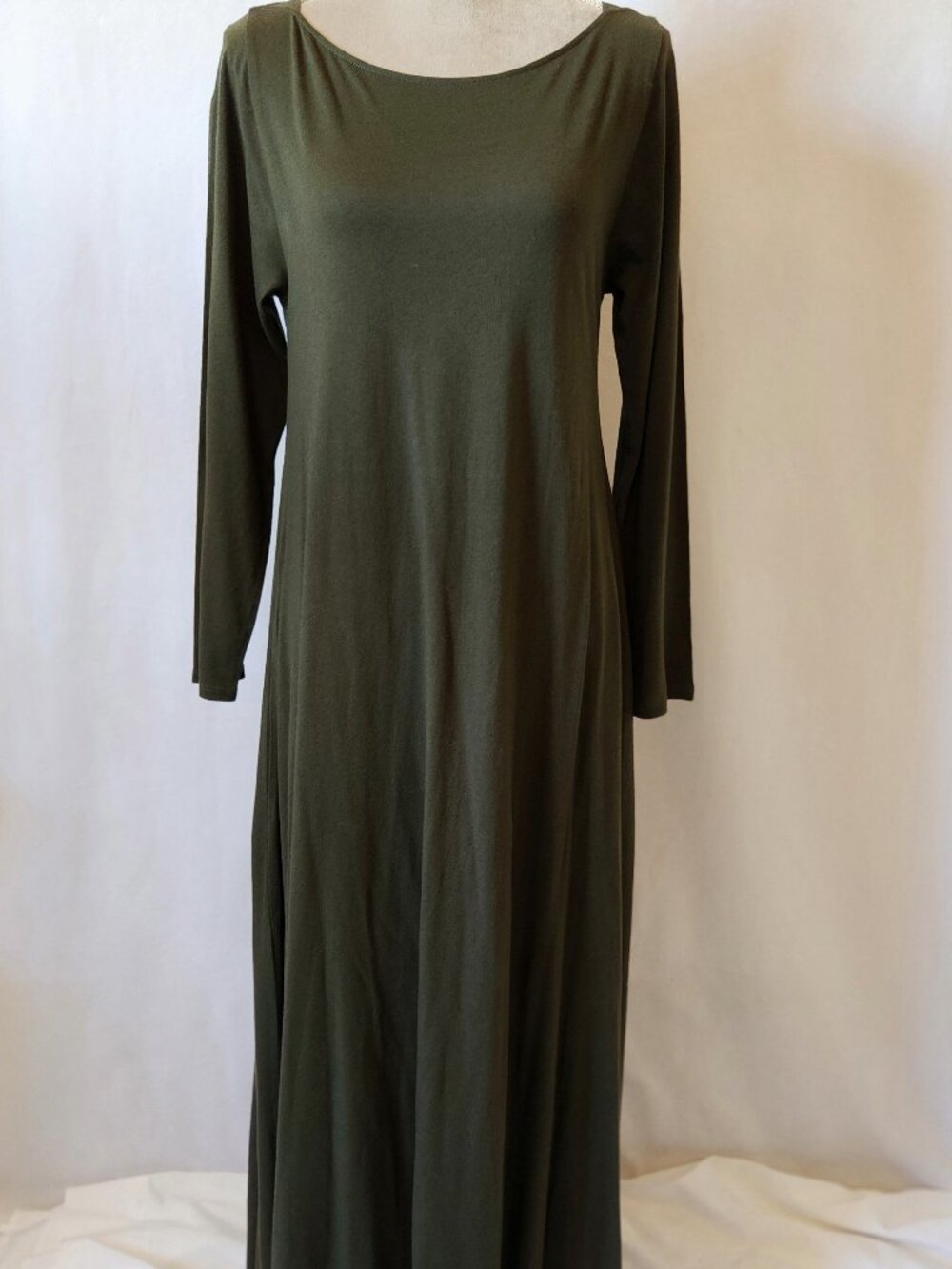 Soft Surrounding Women’s Size Medium Olive Green Knit Rayon Blend Maxi Dress - Picture 2 of 15